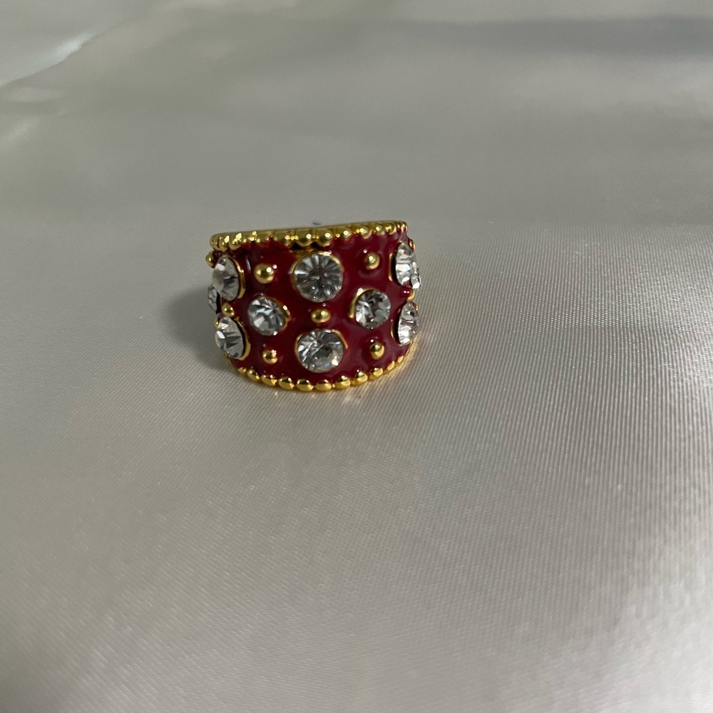 Elegant Red and Gold Crystal Ring